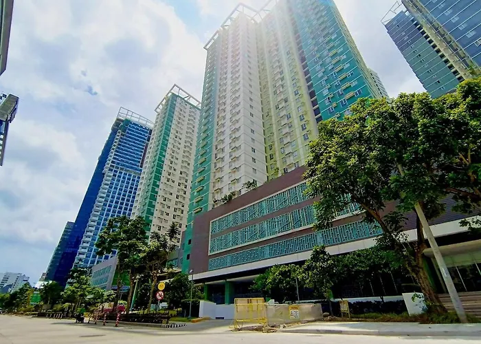 607t2 Avida Riala It Park 2 Bedroom Unit Pool View