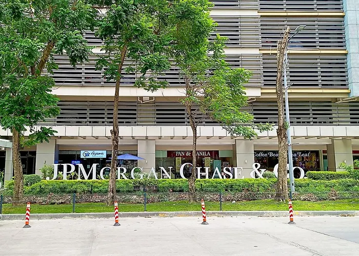 Apartment 607t2 Avida Riala It Park 2 Bedroom Unit Pool View Cebu